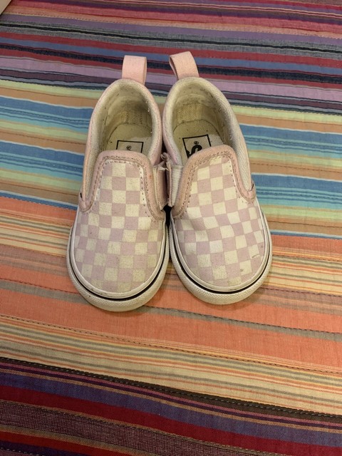 youth pink checkered vans