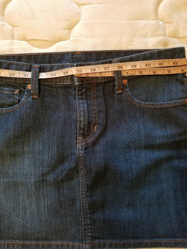 Gap Jeans Stretch/Brand/Women's/ Skirt/Size 8 /Stretch/Short/Dark wash/ - Picture 10 of 12