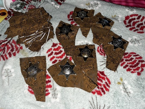 DIY Sheriff Badge Kids Costume, Plays, Props Holsters And Badge - Picture 9 of 13