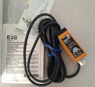 New   E3S-LS10XE4 E3SLS10XE4 PhotoElectric Switch hpg #pq