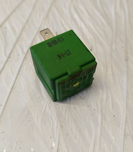 Opel Vectra 2003 Relay module 13136665, 13 136 665  13136665  819. #2796066-67