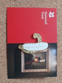 National Trust DUNHAM MASSEY Rembrant Exhibition Charity Pin Badge