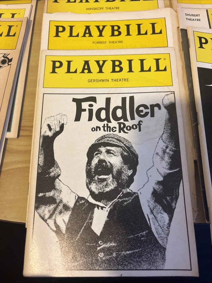Lot Of 18 Vintage Broadway Playbills. Fiddler Peter Pan Beauty & Beast Grease - Image 4 of 4
