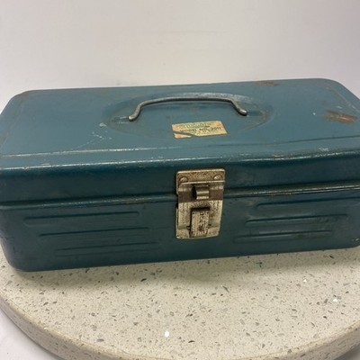 Vintage Union Model No 2011 Metal Teal Tool Or Tackle Box