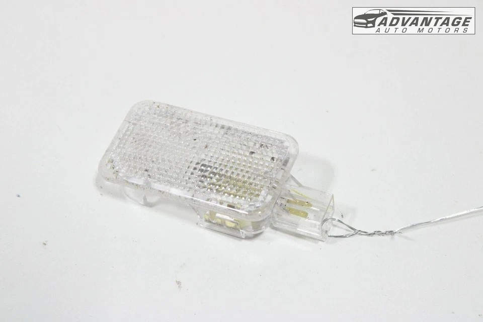 2015-2025 SUBARU OUTBACK FRONT LEFT DRIVER SIDE DOOR COURTESY LIGHT LAMP OEM - Image 2 of 4