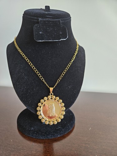 Round Lady Cameo Pendant Necklace 24kt Gold Plated Turkish Dubai Floral Pendant - Picture 3 of 3
