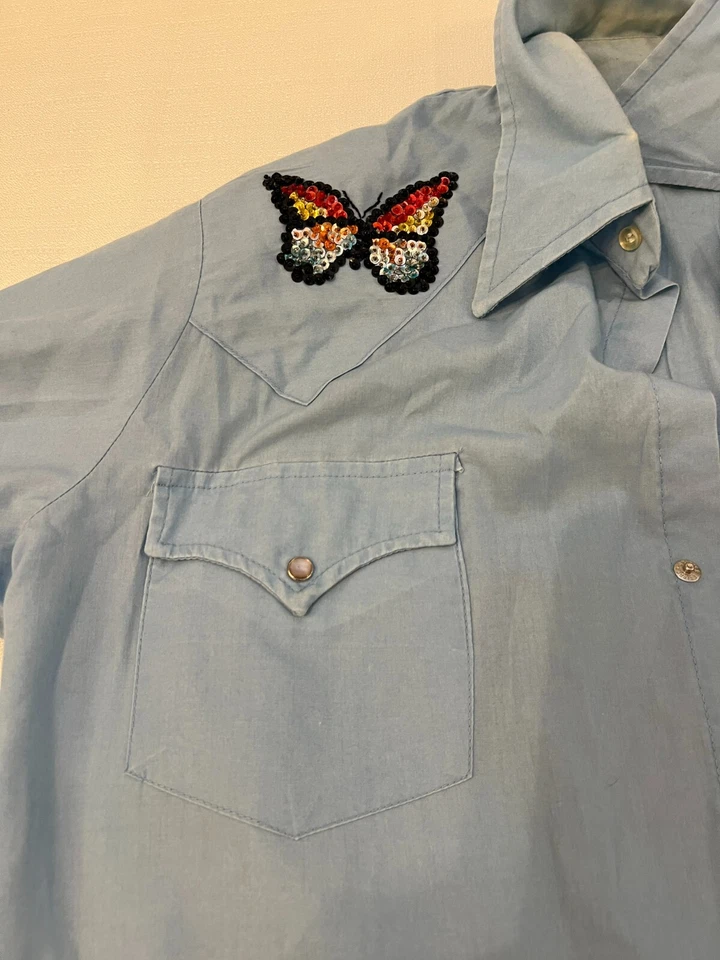 Dickson-Jenkins Butterfly Sequin Applikue Women Pearl Snap Shirt - Image 4 of 4