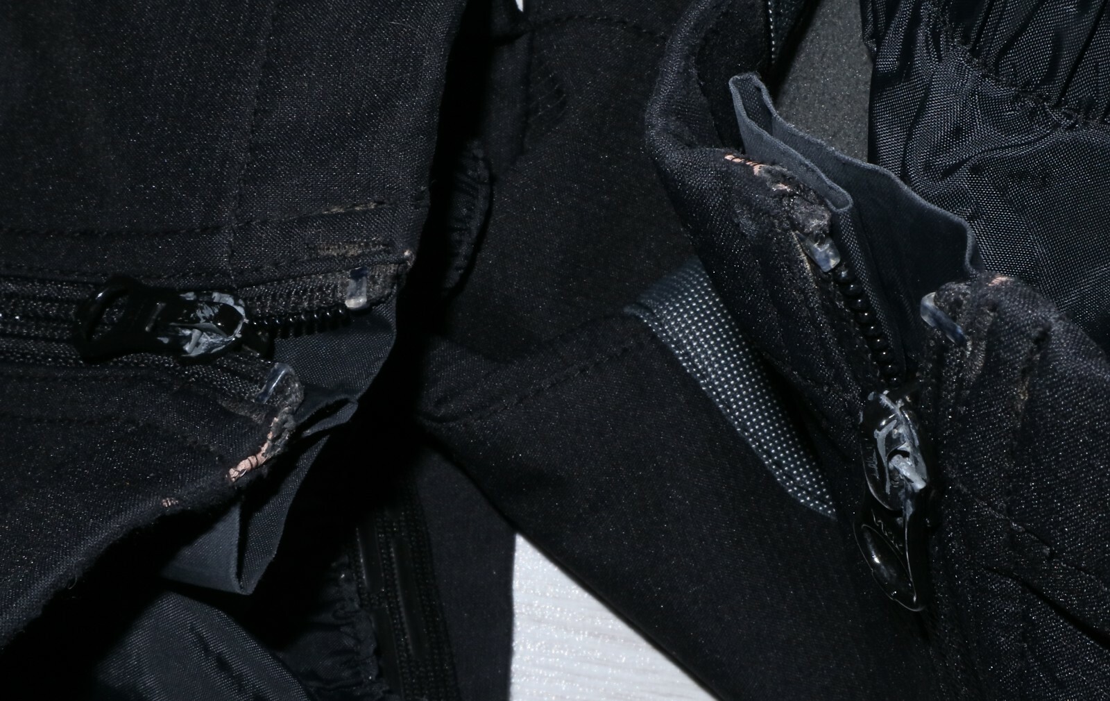 MAMMUT Mens SOFTech Winter Softshell Pants Size E… - image 4