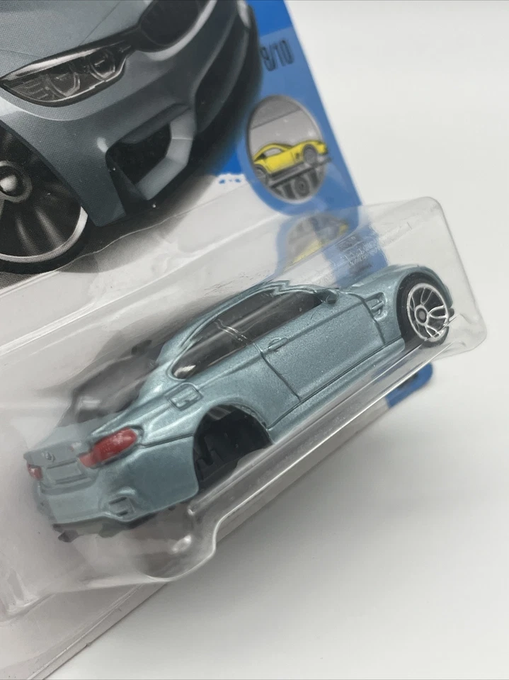 Coche de error Hot Wheels - sin ruedas traseras - BMW M4 2016 azul fresco de fábrica 1/64 Foto 3 de 4