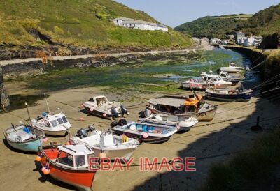 FOTO ALLES BEI EBBE GEBUNDEN - BOSCASTLE HARBOUR 2013