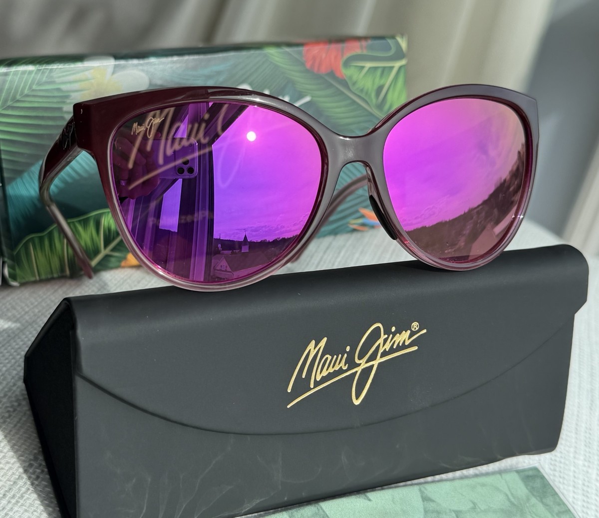 Maui Jim Longitude Black Sunglasses w/ Pink Mirrored Sunrise Lenses EUC Maui Jim Kou XL (55 - 19) with Pink lenses and Pink frame  main image 2