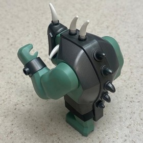 LEGO Castle  7038   Troll Attack    With Instructions and Original Box   Partial