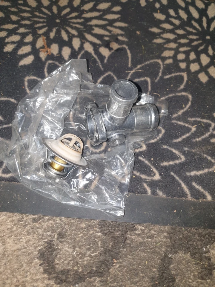 Kühler Inline-Einfüllstutzen Polierter Kühlmittelrohr-Einfüllstutzen Mit - Bild 4 von 4