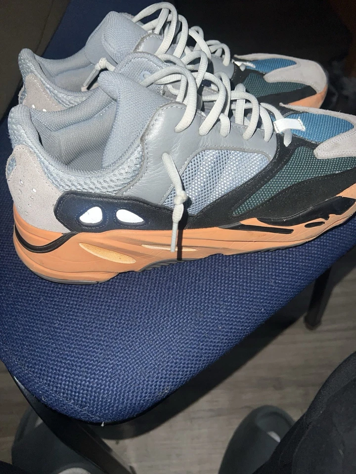 Adidas Yeezy Boost 700 para hombre naranja lavado Foto 2 de 4
