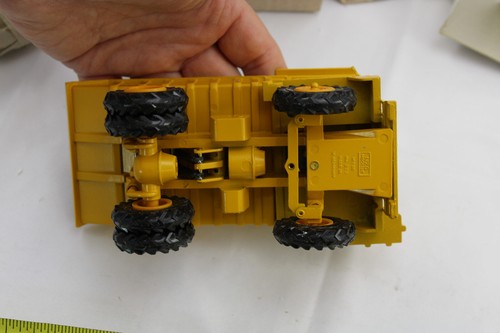 Diecast - NZG 222 - CAT 769C Truck - Picture 4 of 11