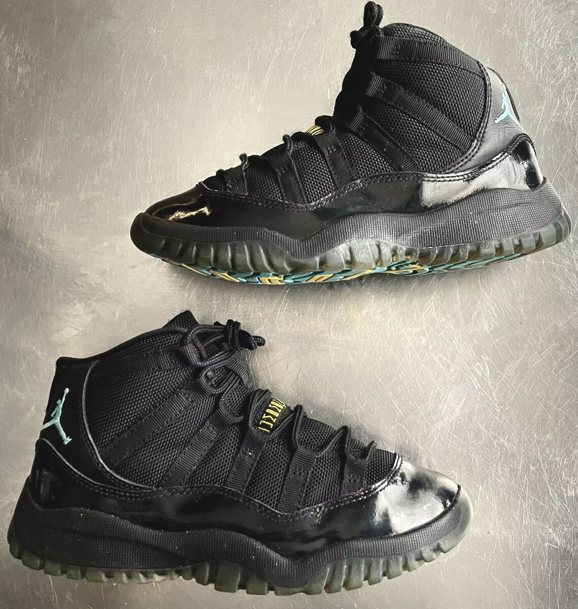 AIR JORDAN 11 XI RETRO PATENT LEATHER BLACK/GAMMA-BLUE PS 1.5Y (378039-006)