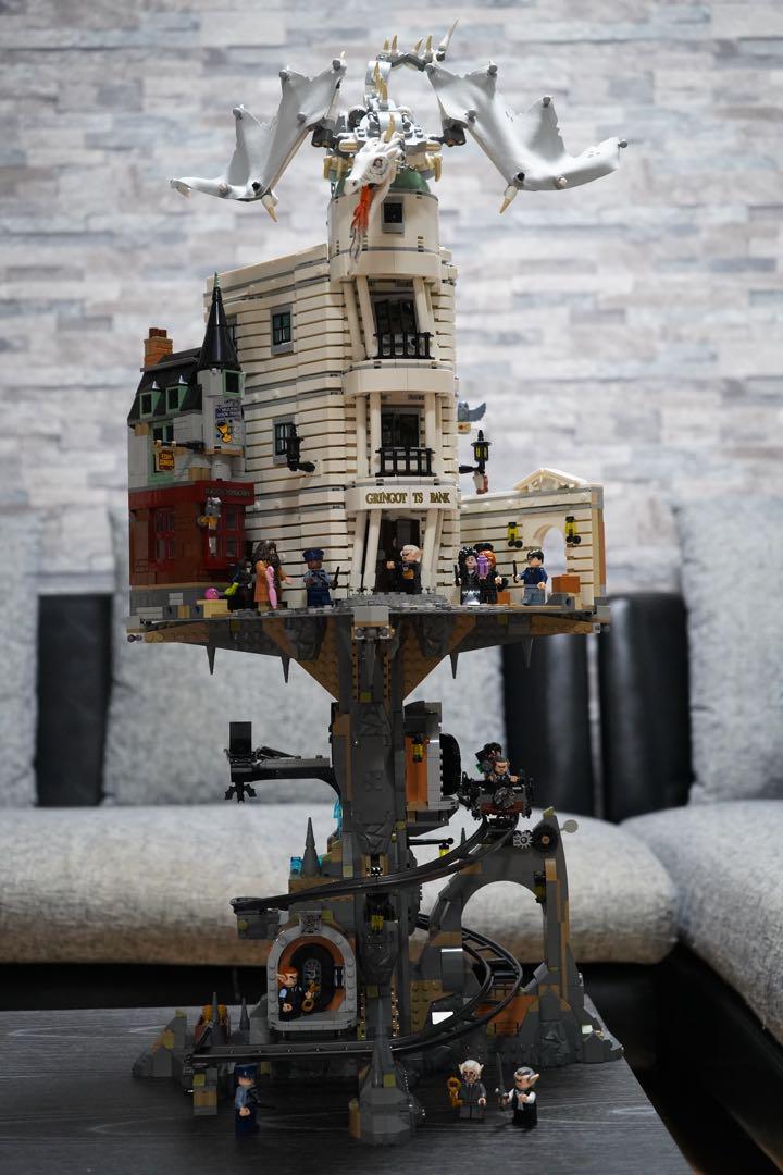 tony　BK LEGO Harry Potter Gringotts Wizarding Bank Collectors