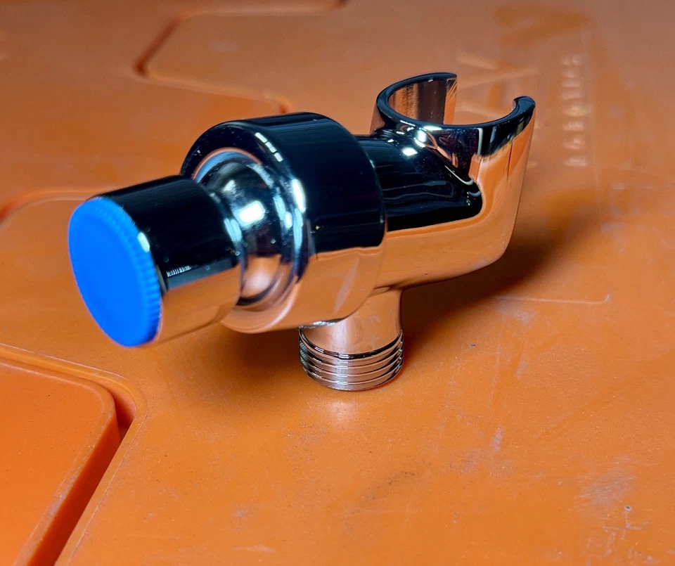 HammerHead Showers® 实心金属手持淋浴喷头 - 铬 - 2.5 GPM 高 P — 第 3/4 张图片