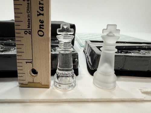 LEED’S Glass Promotion Fidelity Investment Bank Chess Set - Unused - Picture 5 of 14