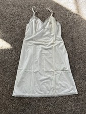 New Vanity Fair 1960's Slip Size 34 White/Ivory BEAUTIFUL