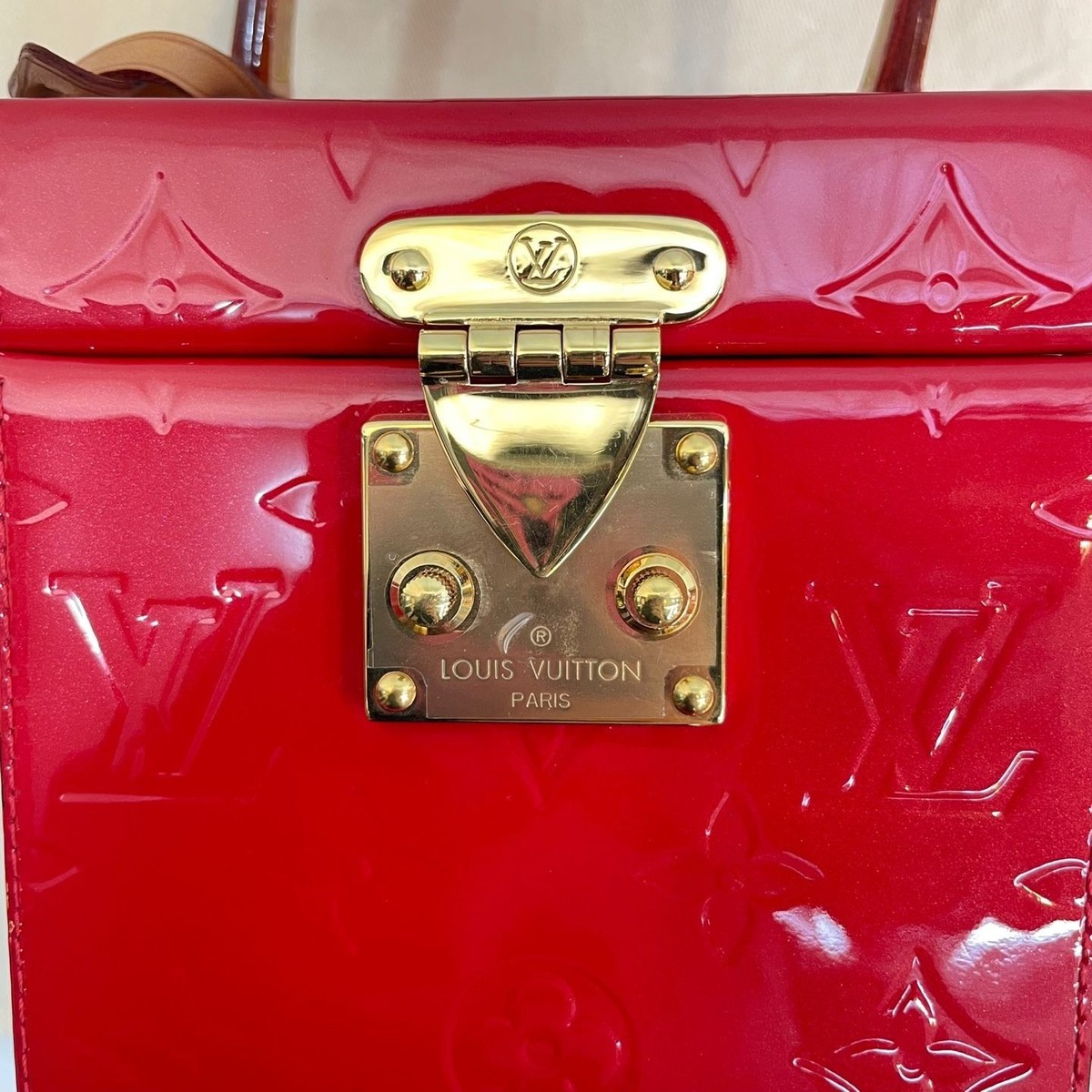 美品 LOUIS VUITTON ウール ピーコート レッド クリスマスカラー Louis Vuitton Vernis Red Bloomer Box Bag Mini Crossbody