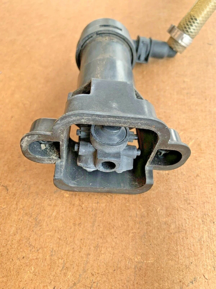 Sistema de lavado de faros Audi A4 2002-2005 boquillas de pulverización izquierda y derecha Foto 4 de 4