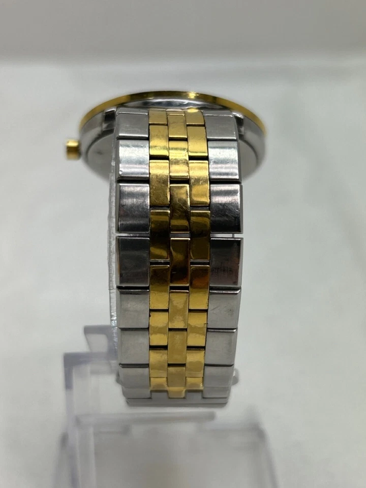 Museo Movado Clásico 40mm ref. 0607202 Pulsera Dos Tonos Esfera Negra (NJL025146) Foto 4 de 4