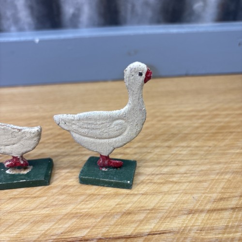 Antique German Miniature Flat Farm Ducks Chicken Dog Farmer Tree Well House - Picture 7 of 14