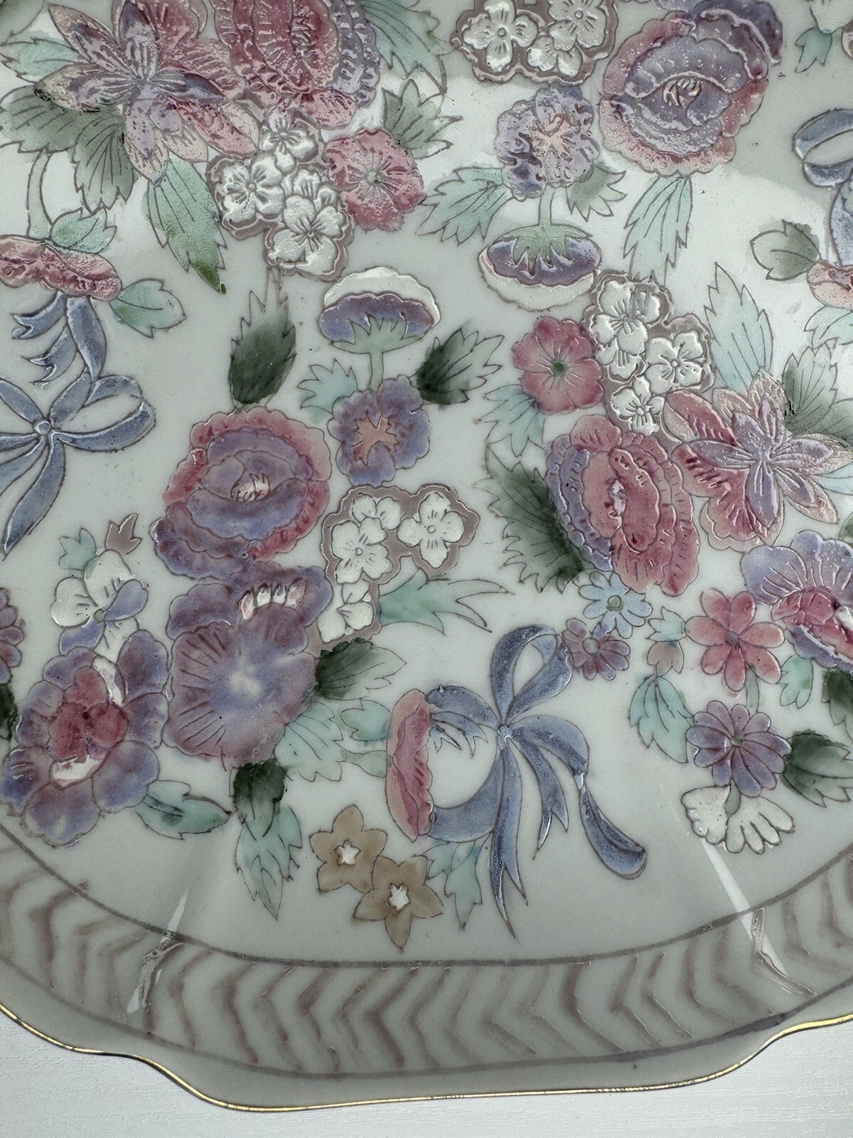 White Enameled Chinoiserie Plate 8.5" Asian Traditional Plate Wall Centerpiece