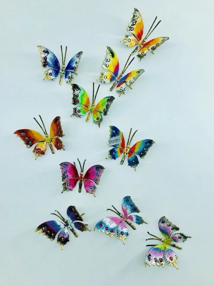 Set di 10 farfalle piccole in ferro battuto da appendere a parete o poggiare  Foto 2 de 2