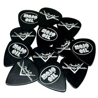 (12) Genuine Fender Custom Shop Mojo Strat/Tele/Bass/Guitar Picks 006-9773-000