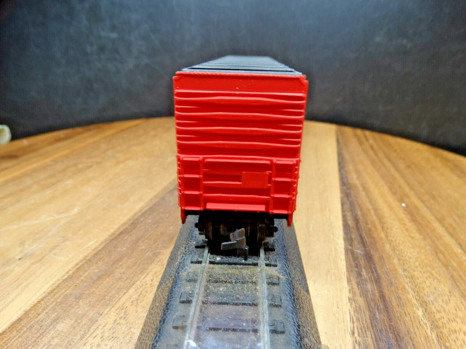 Bev-Bel HO Scale 50' Evans Santa Maria BBC 1496 Sliding Door Railroad Box Car - Image 4 of 4