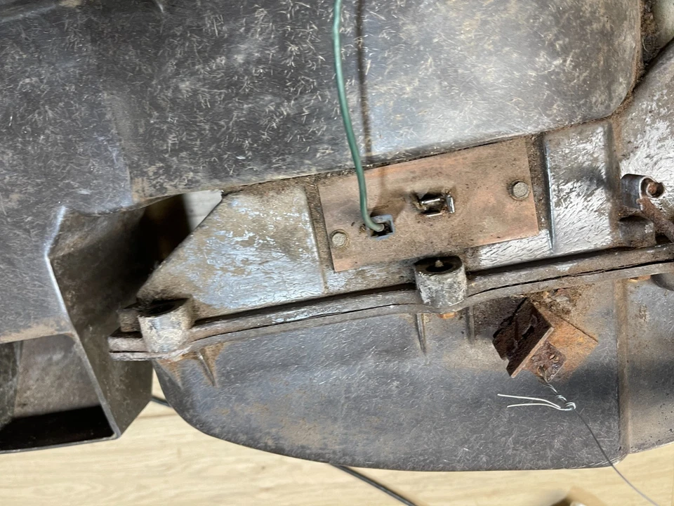 Cargador GTX 1972 B-BODY caja térmica sin aire acondicionado para piezas restauración no completa 1971 Foto 4 de 4