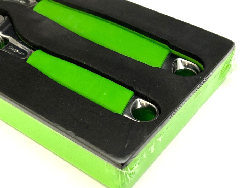 Snap On Tools NEW ADHW702GK2F 2pc 12 & 8 Inch Wide Mouth Adjustable Wrench Set - Image 3 of 4