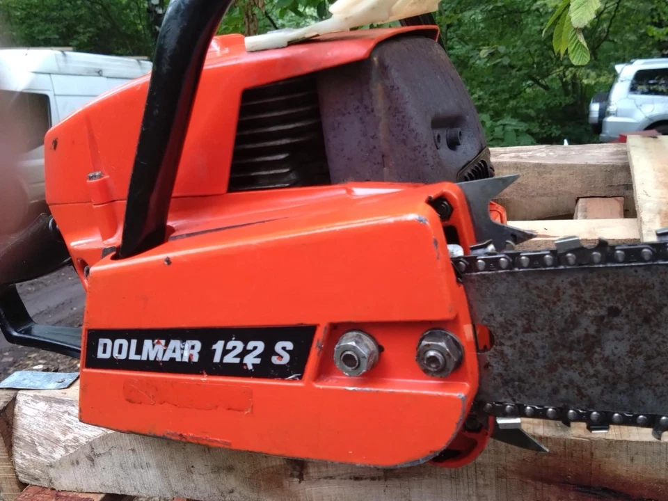 DOLMAR 122 SUPER 70cc Vintage Chainsaw , Good condition in working order. - Image 3 of 4