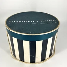 Vintage Strawbridge And Clothier Hat Box Blue and White Philadelphia 001
