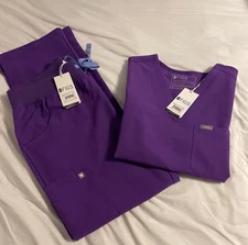 Figs scrubs women medium In Digital Grape