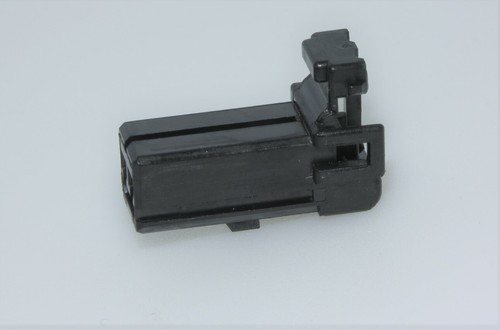 Harley Davidson 73152-96BK OEM 2 wire Multi-lock Male Connector and Terminals - Picture 2 of 3
