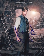 GARRETT HEDLUND SIGNED 8X10 PHOTO AUTHENTIC AUTOGRAPH PAN PETER PAN HOOK COA A