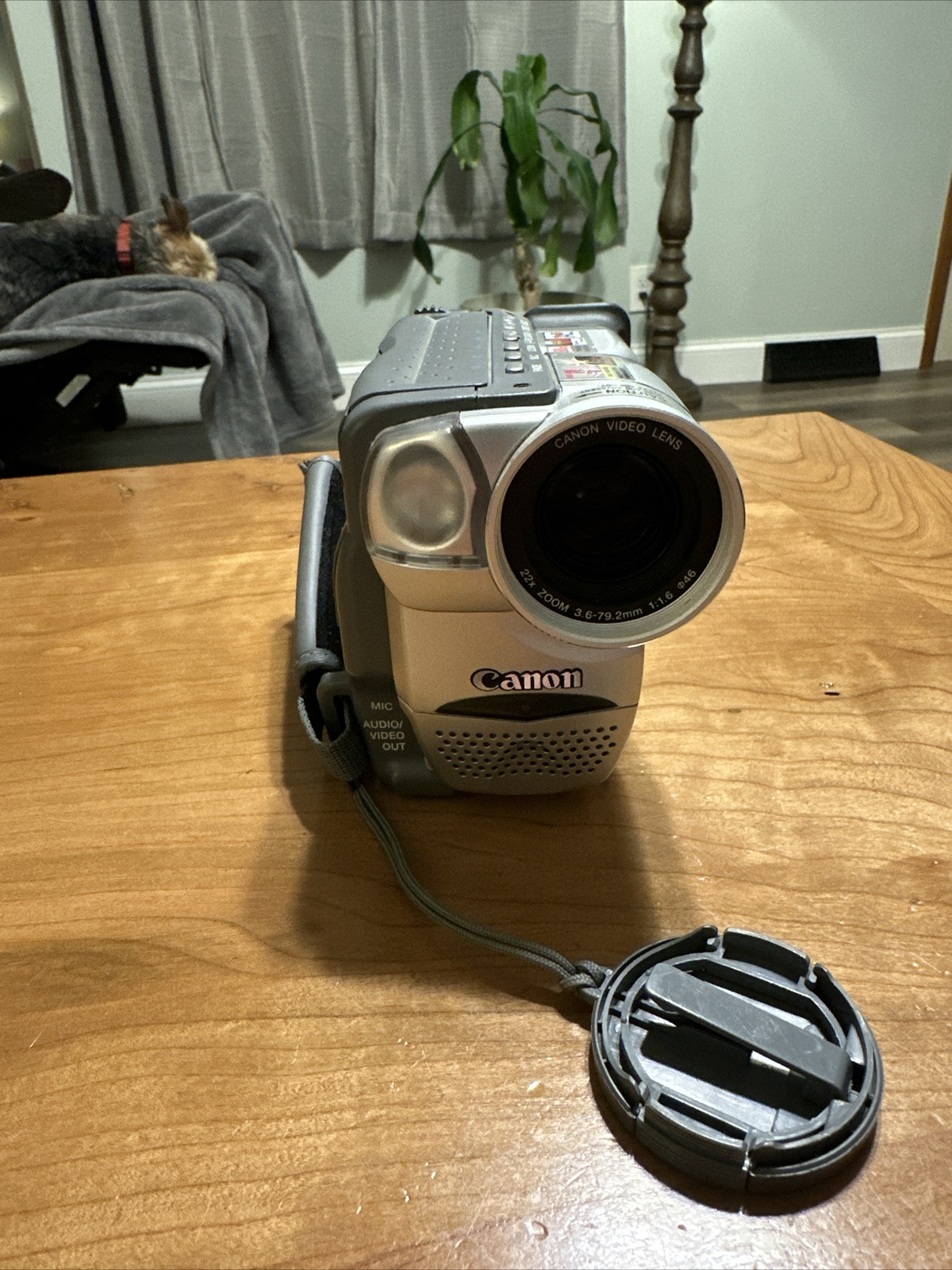 Canon ES50 ES50A 8mm Video8 Camcorder Camera VCR Player Camera Video