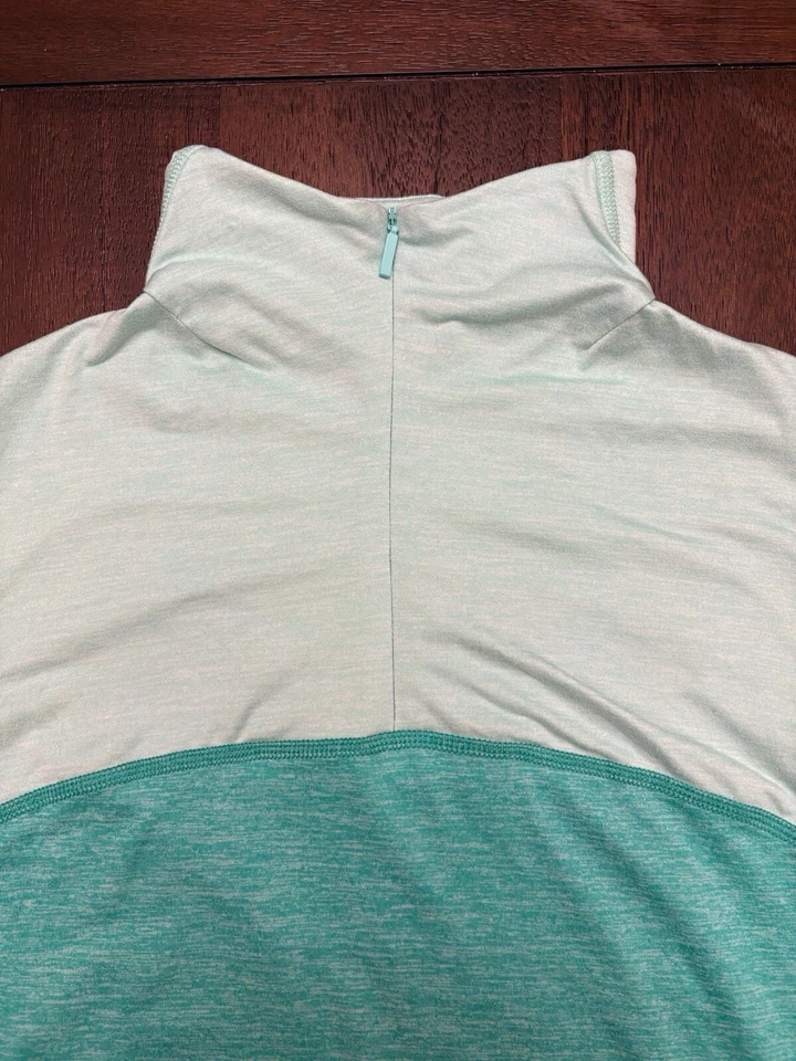 Pullover de rendimiento Brooks verde con cremallera de cuarto para mujer talla mediana Foto 2 de 4
