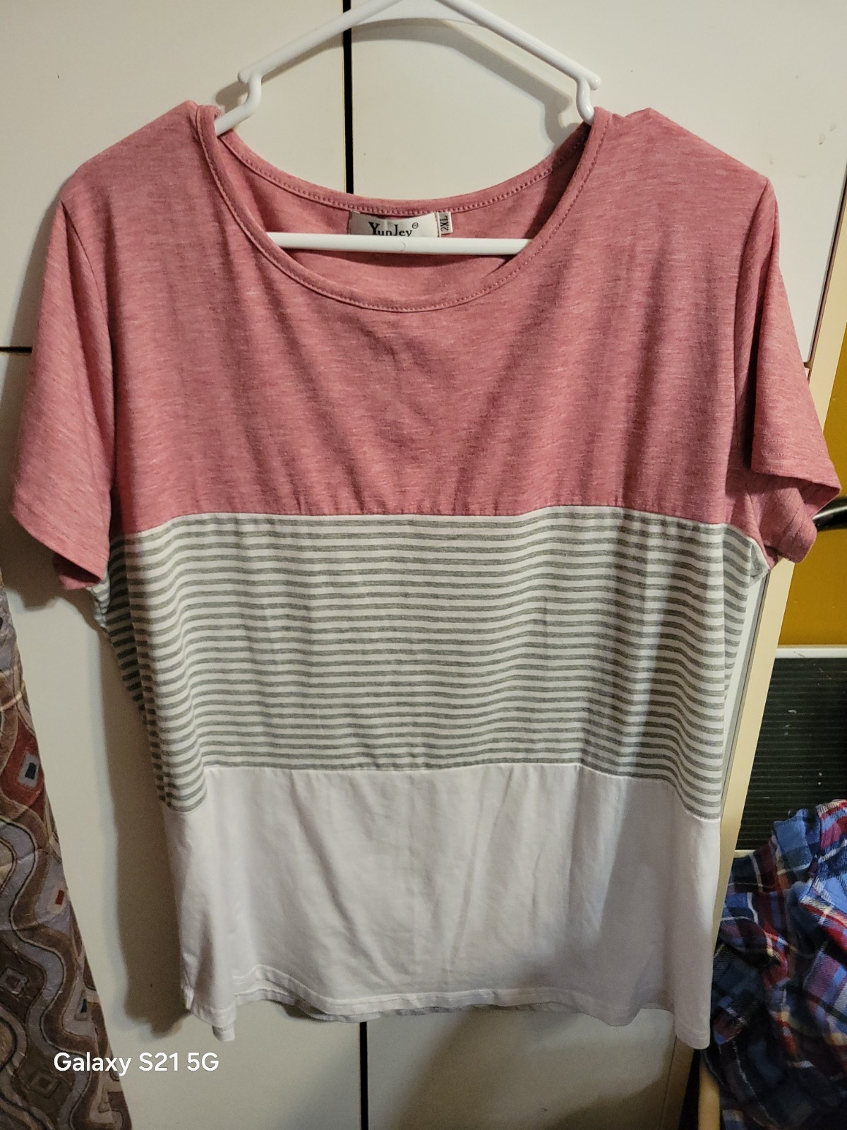 Yunjey Round Neck Triple Color Block Stripe Tshirt  Womens Size  2Xl