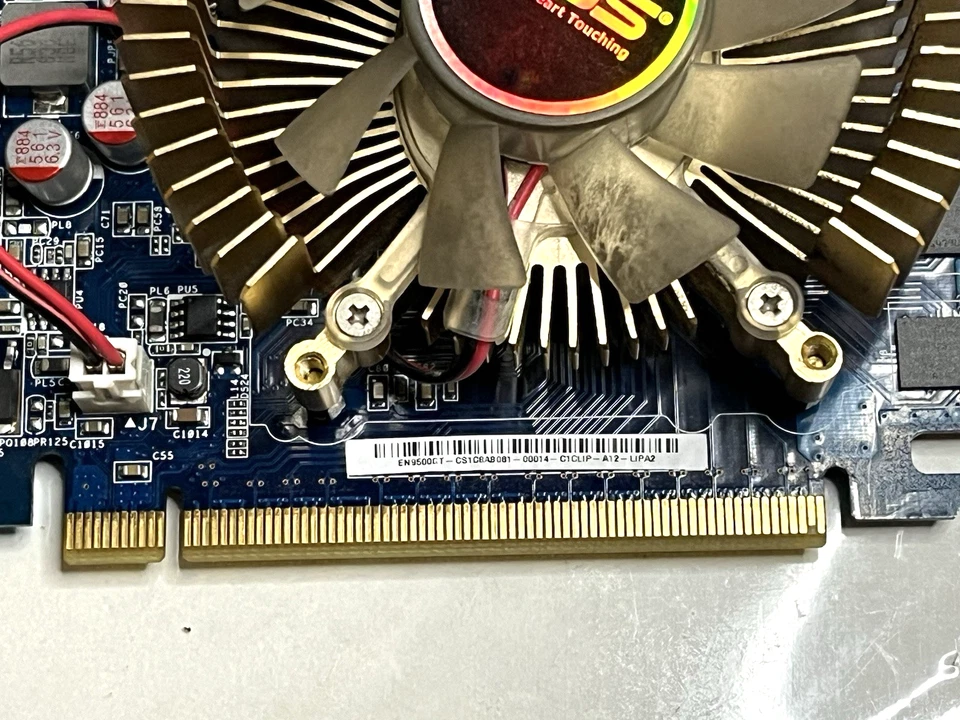 ASUS Nvidia Geforce 9500GT - RAM 1GB - VGA - DVI - HDMI - Genuine Vintage Retro - Immagine 2 di 4