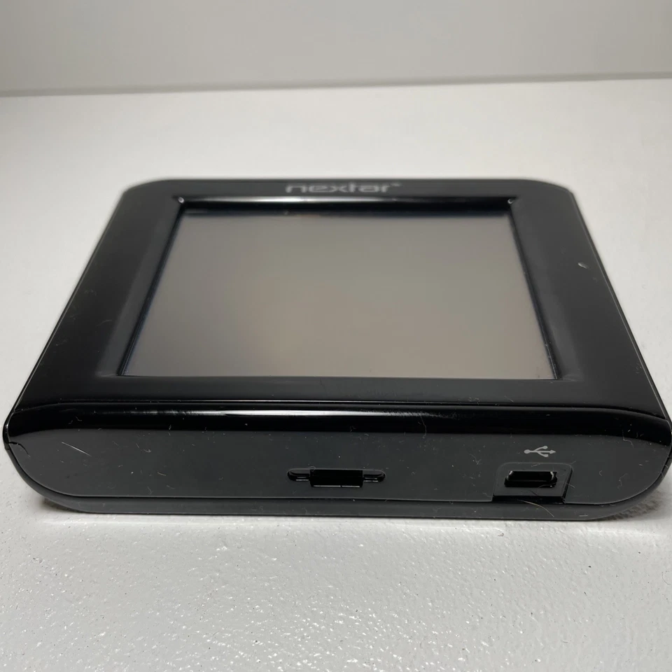 Nextar GPS M3-04 Satellite Navigation System With 1GB Card (working Tested) - Image 4 of 4