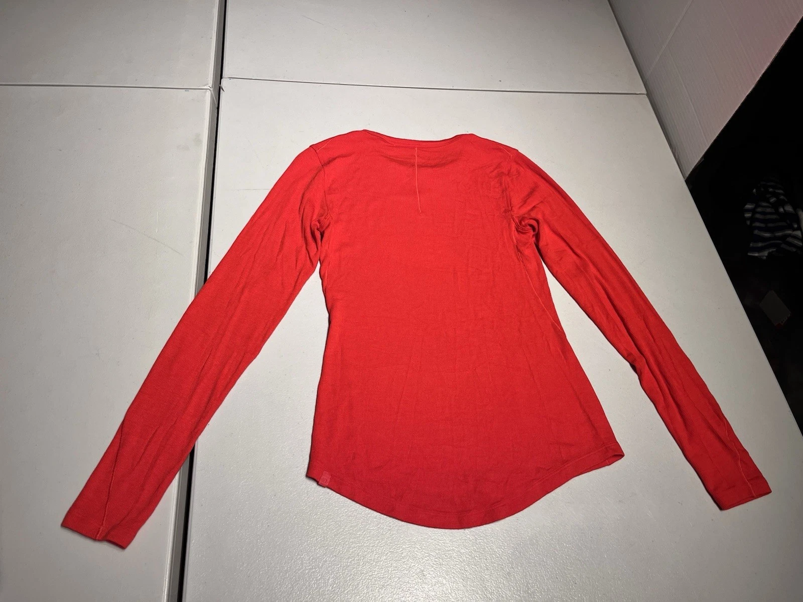 lululemon hold tight pullover ls ribbed gym yoga shirt