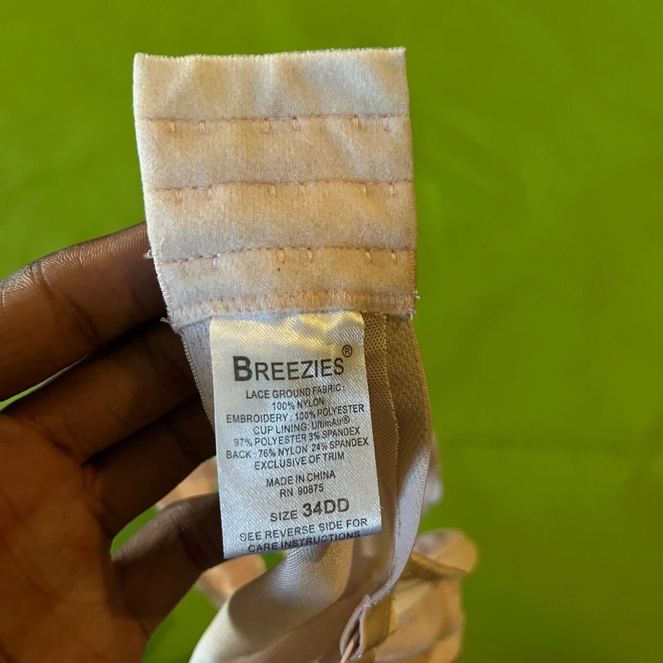 Sujetador Breezies 34DD Encaje Bordado Floral Cobertura Completa Con Aros Foto 3 de 4