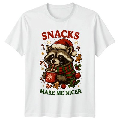Snacks Make Me Nicer Waschbär Weihnachten Feiertage Herren T-Shirt Damen Grafik Tee