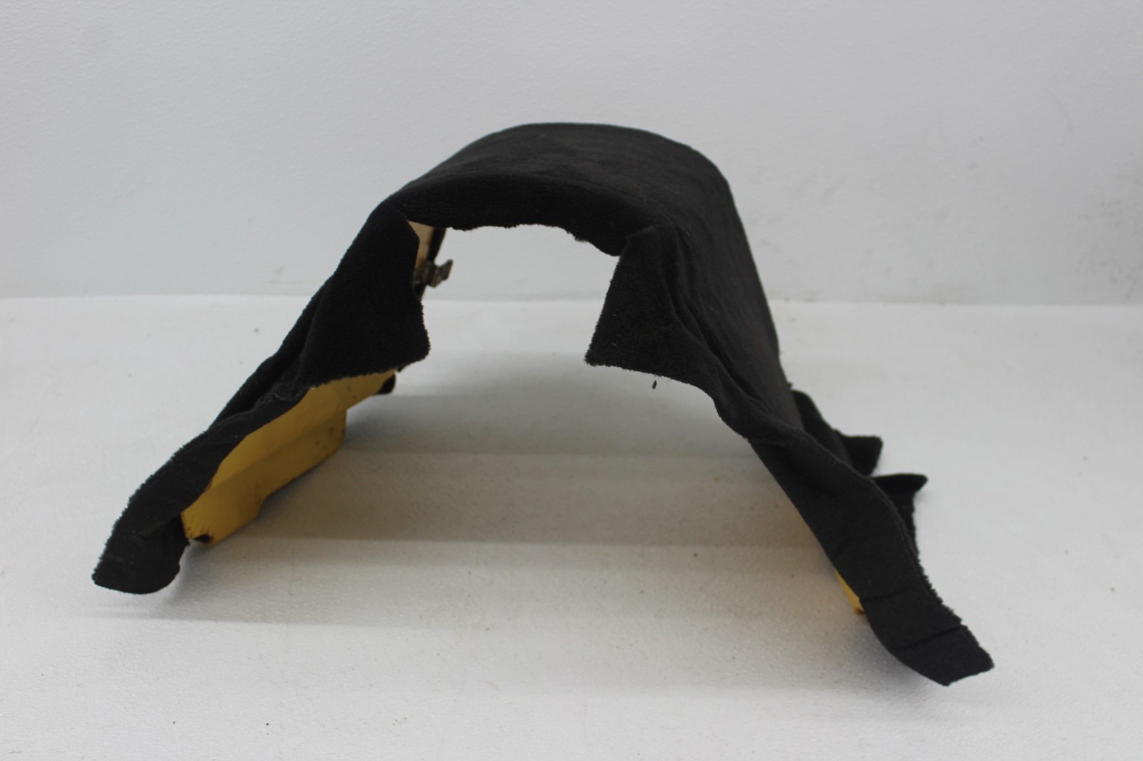 99-01 FERRARI 456 M FRONT CONSOLE TUNNEL CARPET