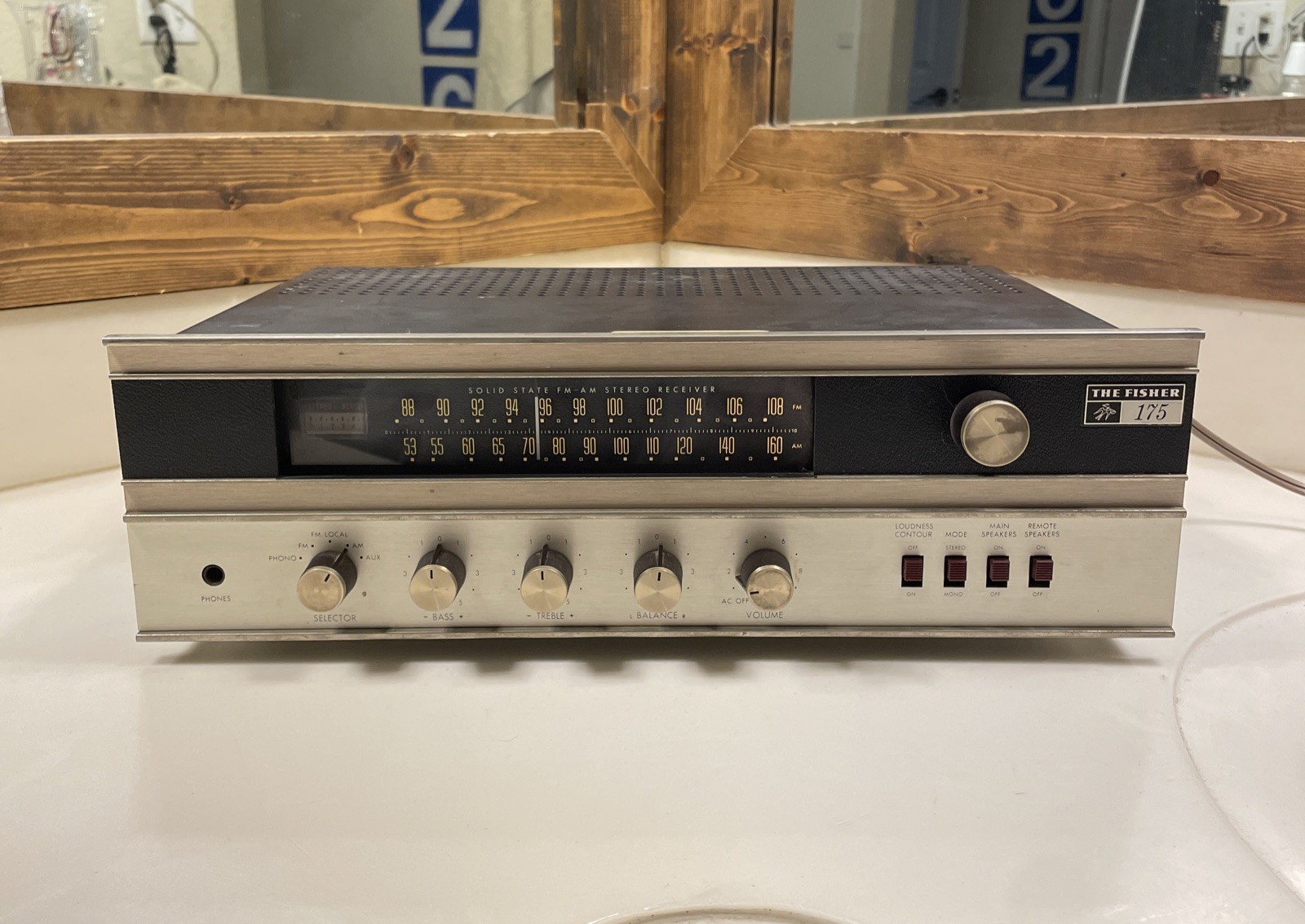 The Fisher 175-T Solid State Stereo Receiver READ