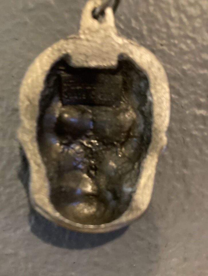 Solid Pewter Skull Pendant Marked K4415 2000 Fine Pewter HALLOWEEN
